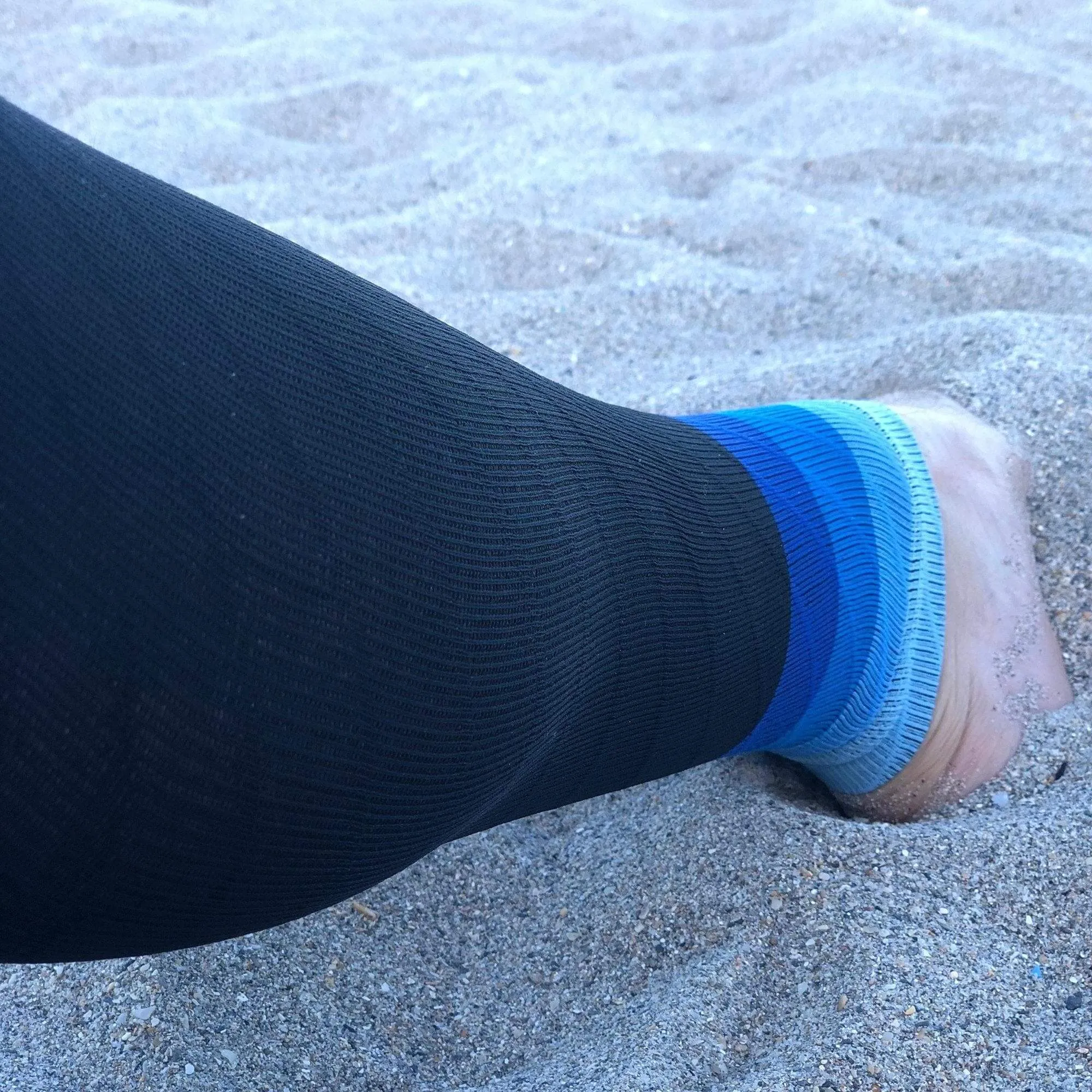 Calf Support Compression Sleeves for Shin Splints (20-30 mmHg / Class 2) (Pair)